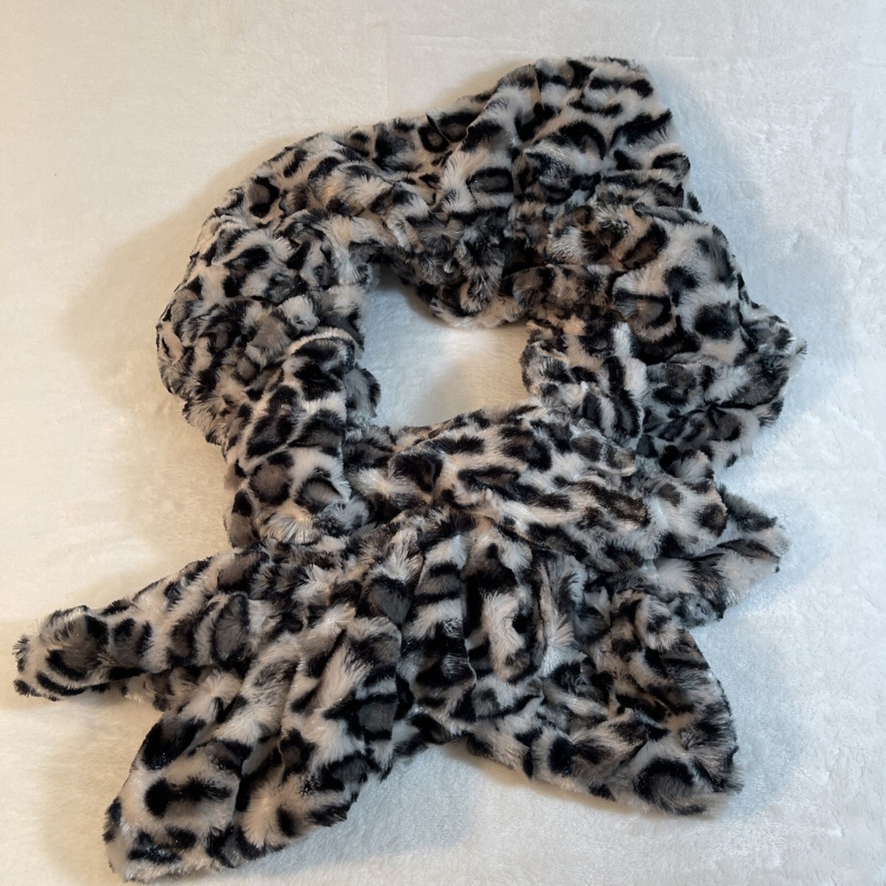 Croft & Barrow Faux Fur Pull-Through Scarf Animal Print Black Cream Gray 44" x 8
